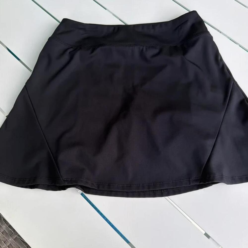 Black tennis skort